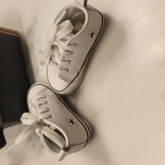 Converse First Star White Baby Crib Shoes - Size:2 - Picture 6 of 9